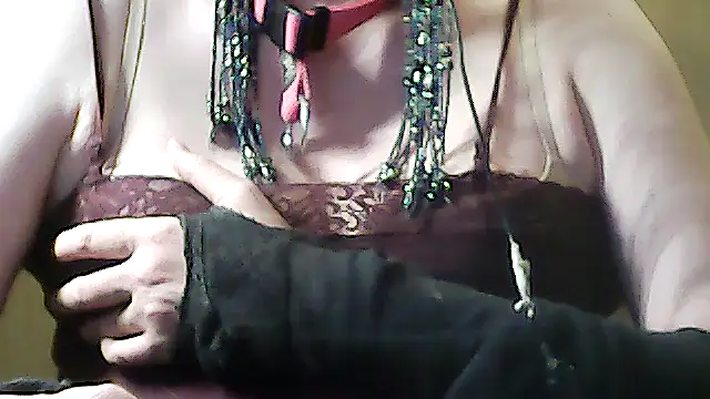 sissy sarah69 online show from 30, 11, 2025