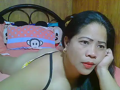 Snapshot of xsweetlips69x chatting on 13, 2, 2026 xsweetlips69x online show from 13, 2, 2026