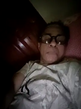 iamkahn 44 online show from 14, 4, 2026