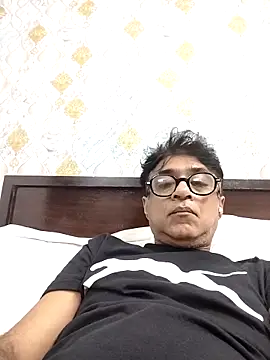 iamkahn 44 online show from 8, 4, 2026