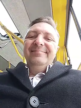 Snapshot of Pokaz2020 chatting on 17, 10, 2025 Pokaz2020 online show from 17, 10, 2025