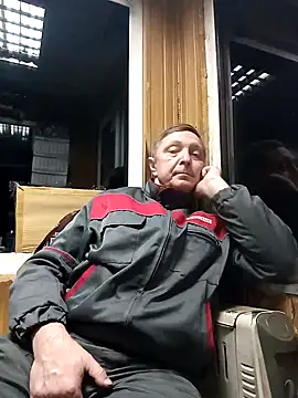 Snapshot of Pokaz2020 chatting on 8, 11, 2025 Pokaz2020 online show from 8, 11, 2025