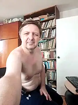 Snapshot of Pokaz2020 chatting on 4, 7, 2026 Pokaz2020 online show from 4, 7, 2026