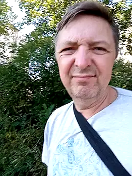 Snapshot of Pokaz2020 chatting on 9, 9, 2025 Pokaz2020 online show from 9, 9, 2025