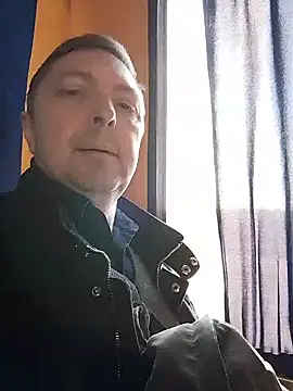 Snapshot of Pokaz2020 chatting on 9, 3, 2025 Pokaz2020 online show from 9, 3, 2025