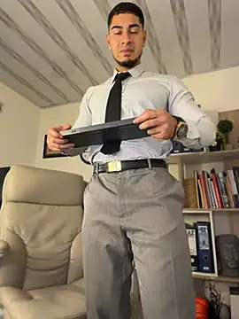 Snapshot of Dimitri_Colleman chatting on 17, 7, 2026 Dimitri Colleman online show from 17, 7, 2026