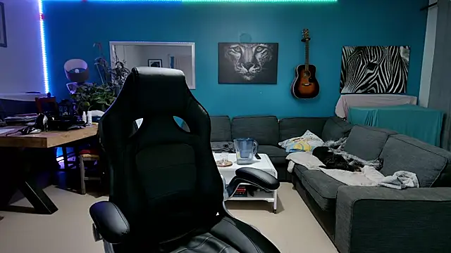 tom sauwer online show from 3, 2, 2025