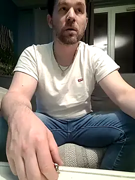 tom sauwer online show from 2, 12, 2025