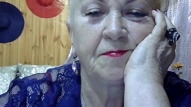 Emma52610 online show from 2, 10, 2025