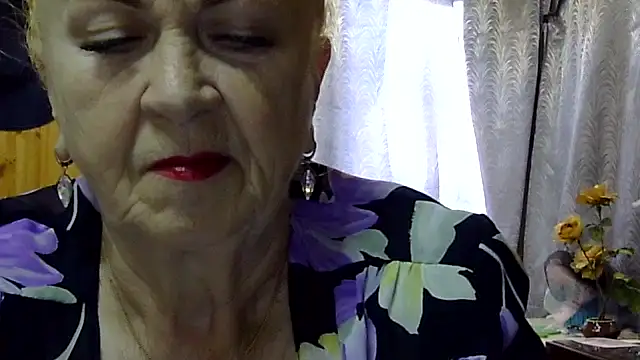 Emma52610 online show from 25, 9, 2025