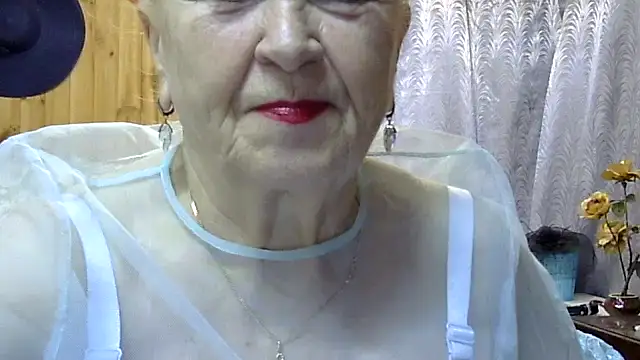 Emma52610 online show from 23, 10, 2025