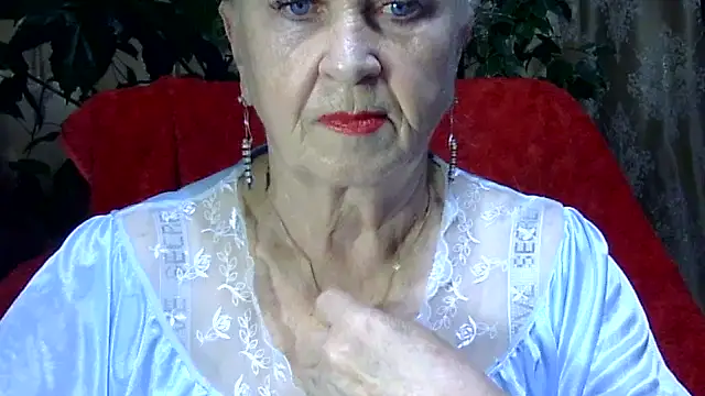 Emma52610 online show from 18, 11, 2025