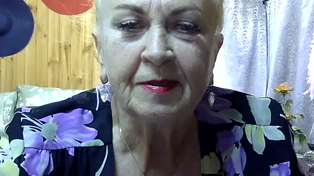 Emma52610 online show from 26, 9, 2025