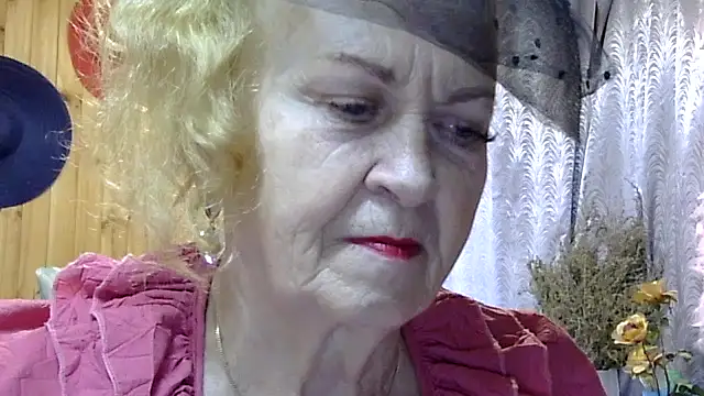 Emma52610 online show from 21, 10, 2025