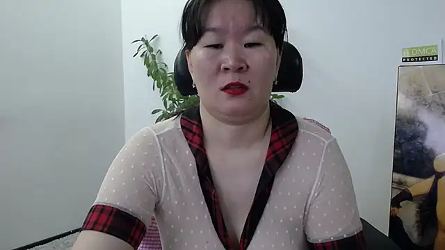 Akira xx online show from 12, 11, 2025