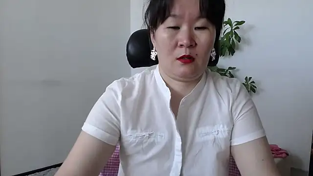 Akira xx online show from 26, 9, 2025