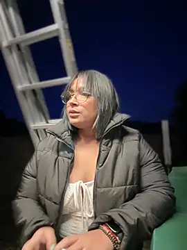 DannaaMeliza online show from 7, 1, 2025