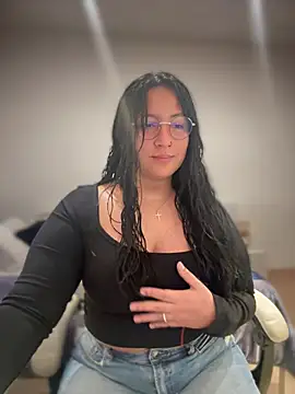 DannaaMeliza online show from 26, 1, 2025