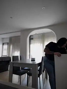 DannaaMeliza online show from 25, 1, 2025