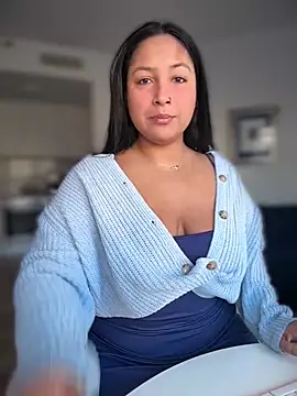 DannaaMeliza online show from 27, 11, 2025