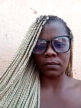 Snapshot of SQUITBOOTY chatting on 20, 12, 2025 SQUITBOOTY online show from 20, 12, 2025