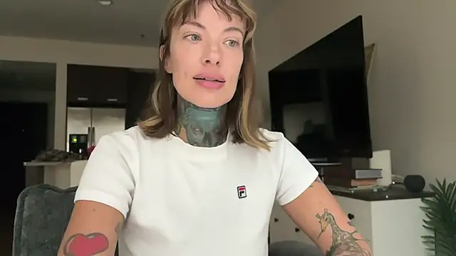 airgeadx online show from 8, 11, 2025