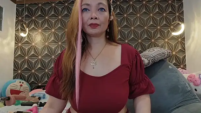 yummymeily online show from 10, 10, 2025