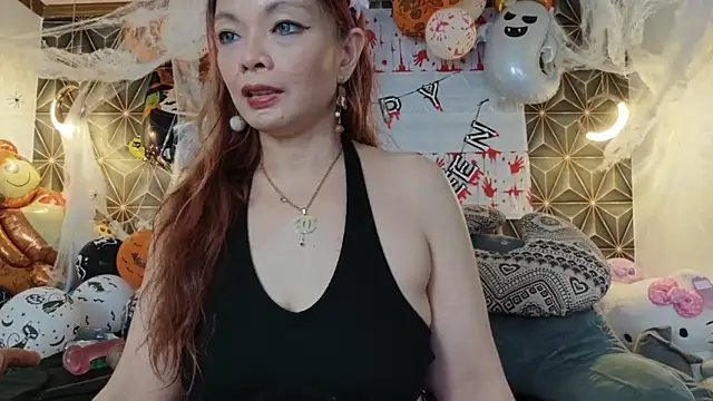 yummymeily online show from 2, 11, 2025