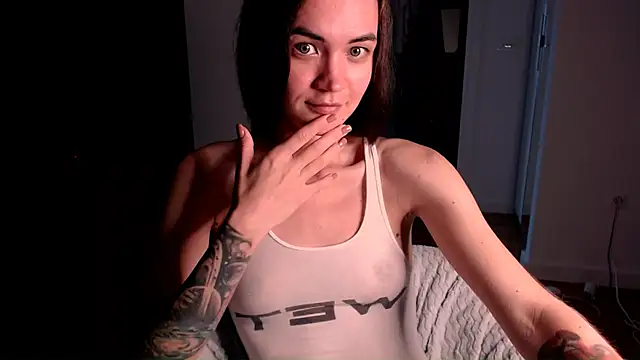 EvelynGG online show from 16, 9, 2025