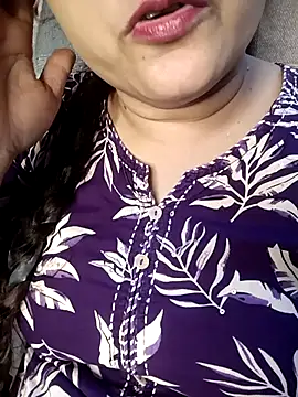 Snapshot of naughtymadam chatting on 13, 5, 2026 naughtymadam online show from 13, 5, 2026