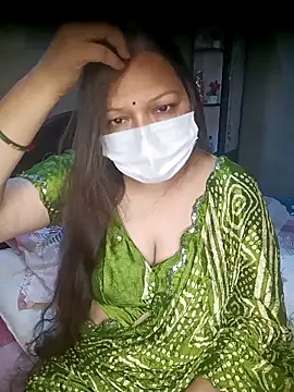 Snapshot of naughtymadam chatting on 6, 5, 2026 naughtymadam online show from 6, 5, 2026