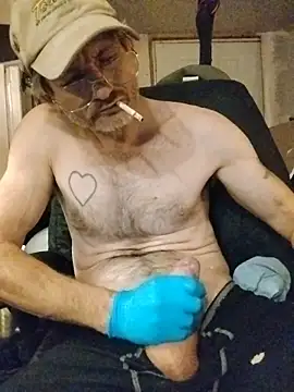 ROBERT0516 online show from 4, 4, 2026