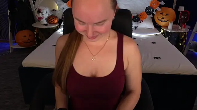 MiaRedFox online show from 1, 11, 2025