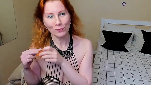 FoxySophia online show from 19, 9, 2025