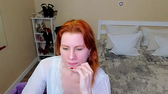 FoxySophia online show from 24, 10, 2025