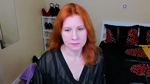 Snapshot of FoxySophia chatting on 26, 4, 2026 FoxySophia online show from 26, 4, 2026