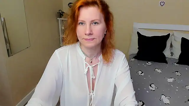 FoxySophia online show from 17, 9, 2025