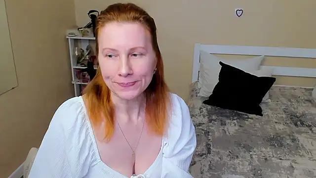 FoxySophia online show from 7, 10, 2025