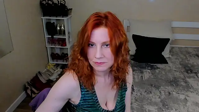 Snapshot of FoxySophia chatting on 22, 5, 2026 FoxySophia online show from 22, 5, 2026