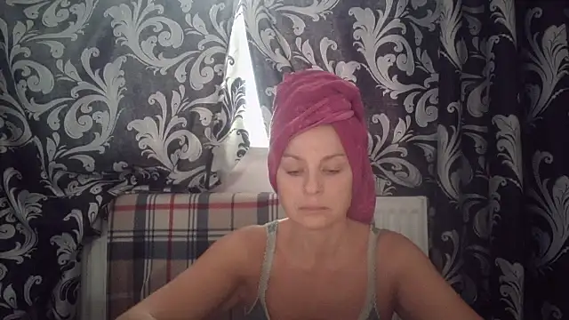 LindaStarS online show from 4, 11, 2025