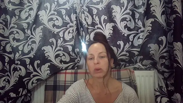 LindaStarS online show from 2, 11, 2025