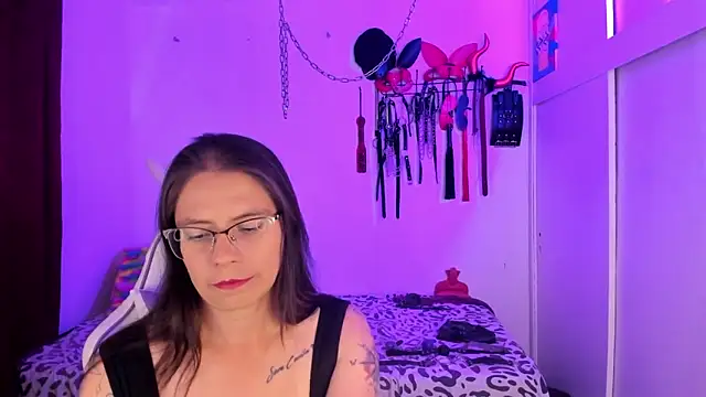 dungeongirls online show from 28, 11, 2025