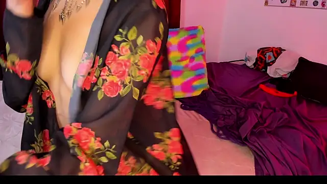 dungeongirls online show from 6, 1, 2025