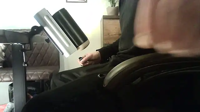 ShyGuyWannaTry online show from 11, 10, 2025