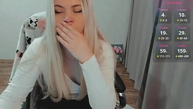 AllAboutLoveXx online show from 1, 11, 2025