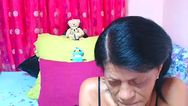 SLUTTYROXY online show from 25, 2, 2026