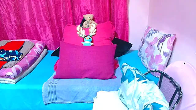 SLUTTYROXY online show from 20, 12, 2025