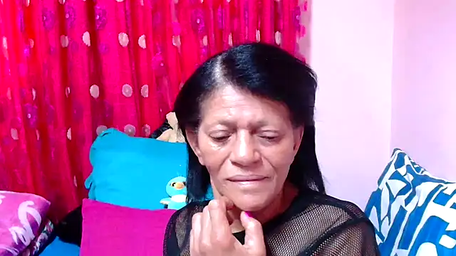 SLUTTYROXY online show from 17, 11, 2025