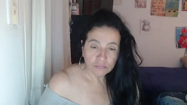 stefilove10 online show from 17, 4, 2026