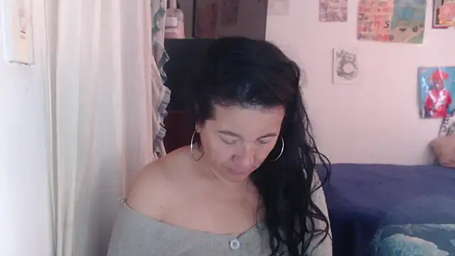 stefilove10 online show from 10, 4, 2026